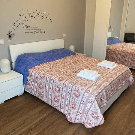 Casa Eugenia Apartment วาเรเซ ภายนอก รูปภาพ