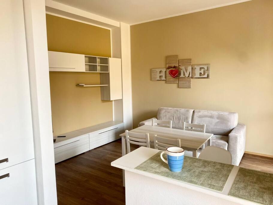 Casa Eugenia Apartment วาเรเซ ภายนอก รูปภาพ